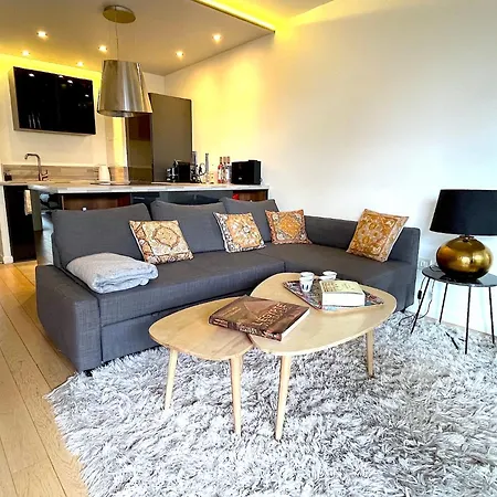 Le Penthouse De * Levallois-Perret