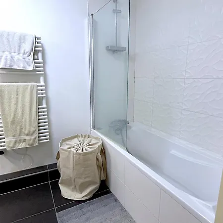 Le Penthouse De Levallois-Perret
