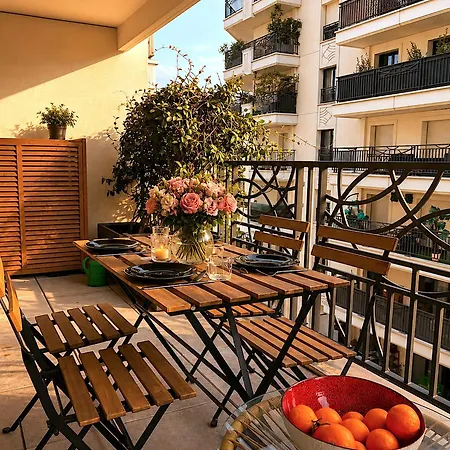 Le Penthouse De *